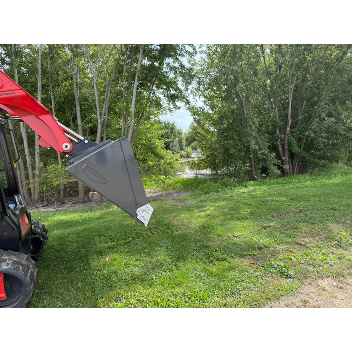 Berlon | Heavy Duty Grading Bucket | Skid Steer Attachment